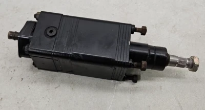 John Deere 1420 1435 1445 1545 1565 Steering Valve Tca13335 - Image 1 of 4