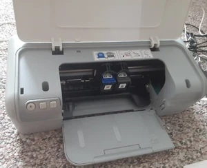 BAD - Vintage HP Deskjet D2360 Printer - Picture 1 of 15