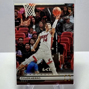 2022-2023 Panini Photogenic Basketball Tyler Herro #40 NBA Miami Heat Card - Picture 1 of 2