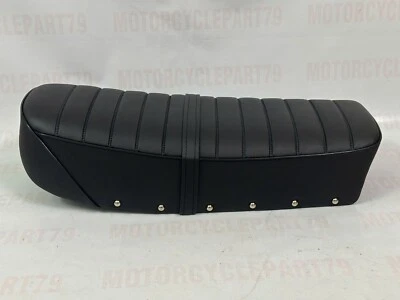 1968-1971 Honda CB450 CB 450 K1-K4 Complete new motorcycle seat rear hinge. - Imagem 1 de 4