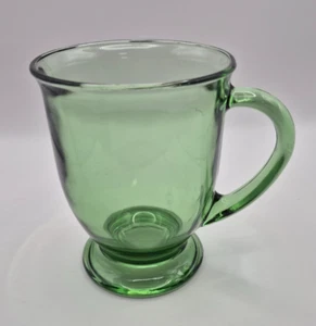 Taza de café grande vintage con patas de vidrio verde Anchor Hocking 16 oz EE. UU. - Imagen 1 de 6