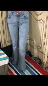 Woman’s Jeans Design By American Eagle Size 12 Style Kick Boot - Picture 1 of 14