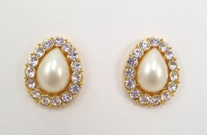 VTG TRIFARI Earrings Faux Teardrop Pearls & Sparkling Rhinestones Clip-ons - Picture 1 of 11