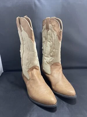 Cocos Botas Vaqueras Tostadas Con Diseño Talla 6.5 NUEVAS Foto 1 de 4