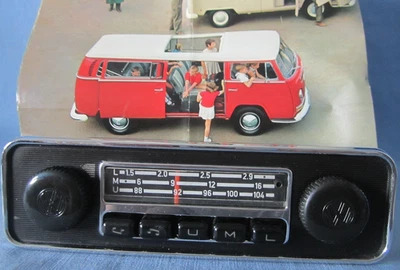 OLDTIMERRADIO EMDEN 4 VW VOLKSWAGEN CHROMBLENDE KARMANN GHIA KÄFER BUS BULLI MP4 - Bild 1 von 4