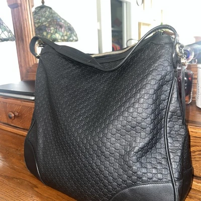Hobo Gucci Negro Microguccissima Bree Foto 1 de 4