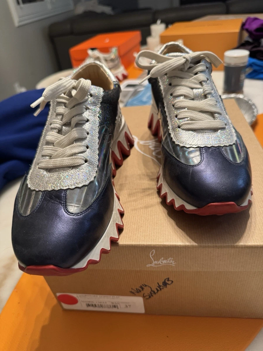 Christian Louboutin♡シルバー フラットシューズ Loubigirl - 85mm Strappy sandals - Iridescent leather - Silver