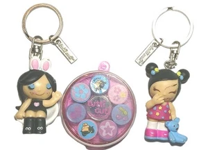 Tutti Cuti Vintage Keyrings And Stamps - Picture 1 of 4