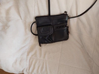 Bolso de Hombro/Brossbody TIGNANELLO EST 1989 Vintage Negro Guijarro TODO Cuero  Foto 1 de 4