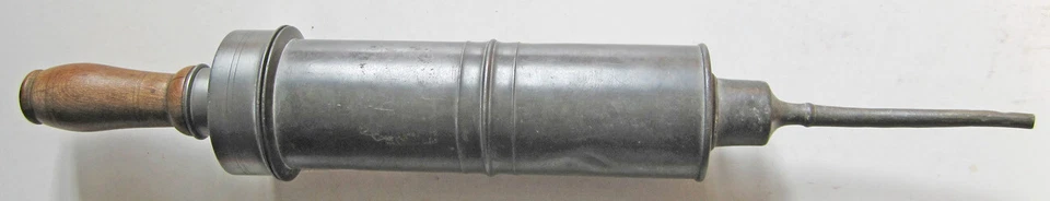 CLYSTÈRE EN ÉTAIN, Ancien, complet. 18° siècle. - Photo 1/4