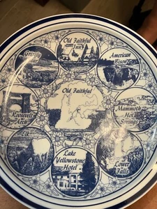 Vintage Teller von Yellowstone N'Park, Top Zustand, blau/weiß ca. 10" - Bild 1 von 12