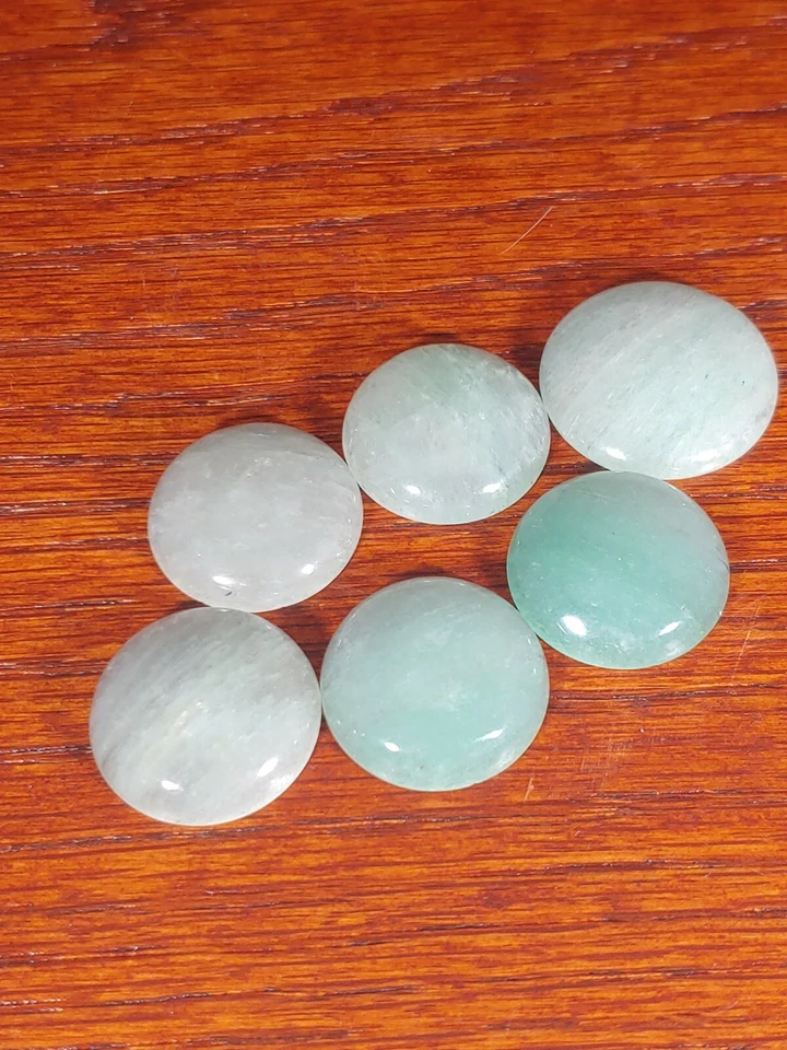 Natural green aventurine round flatback loose gemstone cabochon piece lot - Image 1 of 1