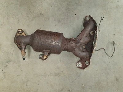 07/2009 до 12/2014 Suzuki GF Alto 1,0 л бензин - коллектор каталитического преобразователя - Изображение 1 из 2