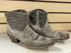 Corral E1418 Gray Cut Out and Studs Woven Ankle Boot Size 7 Booties - Picture 1 of 13