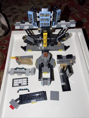 LEGO The LEGO Batman Movie: Batcave Break-in (70909) Incomplete - Image 1 of 4