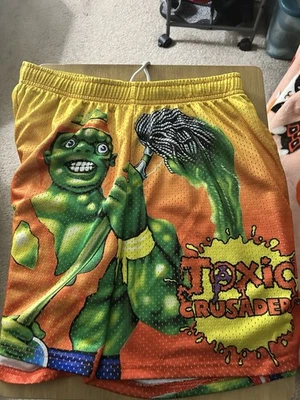 Pantalones Cortos Chalk Line Toxic Crusaders Estampado Completo Talla Pequeña Usados Foto 1 de 3