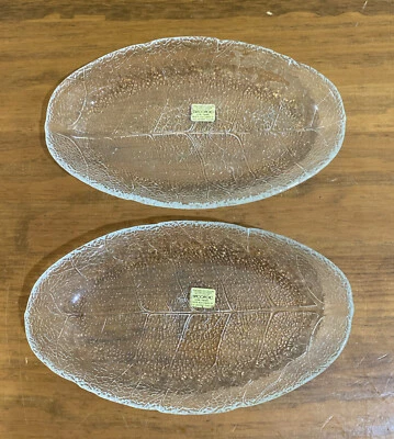 2 Arcoroc *Aspen* Oval Leaf Pattern Dessert Bowls Vintage - image 1 of 3