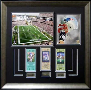 NE Patriots Gillette Stadium Super Bowl XXXVI & XXXVII & XXXIX quadro incorniciato - Foto 1 di 1