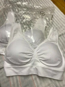 WOMENS 3 PACK WHITE SEAMLESS WIRELESS BRAS (SET OF 3 WHITE) MEDIUM - Picture 1 of 8