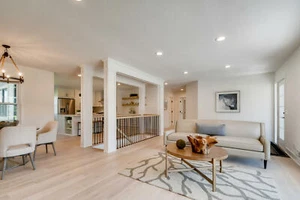 7" Brushed French Oak City Crave White Ale Engineered Wood Flooring Plank Sample - Picture 1 of 7