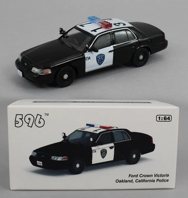 1:64 *596 DIECAST*  Oakland California Police Ford Crown Victoria *NIB* - Image 1 of 4