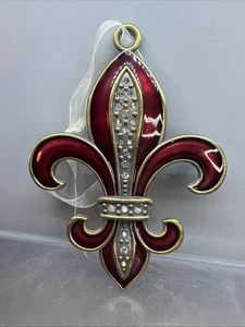 Fleur de Lis Zinn und Pailletten Ornament Wanddekoration rot & gold 4,5" hoch - Bild 1 von 5