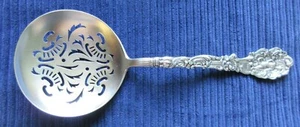 ¡Cuchara de guisante Versailles Gorham con lavabo dorado! 8 1/2" ¡COMO NUEVO! RARO! ¡ANTIGUO! - Imagen 1 de 6
