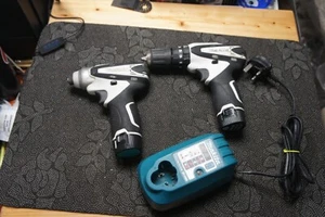 Makita Twin Set 10.8v Li-Ion Cordless HP330D Combi Drill TD090D Impact Driver 25 - Picture 1 of 10