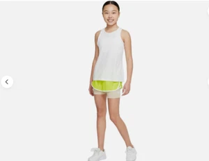 NIKE Atomic Green DRI-FIT TEMPO 2-IN-1 TRAINING/RUNNING SHORTS BIG KIDS/GIRLS S - Picture 1 of 3