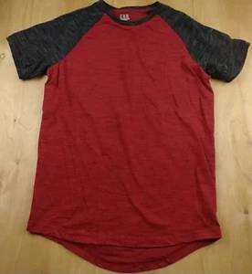 Camiseta Champs Sports Geart Youg Mediana Roja y Gris Oscuro - Imagen 1 de 4