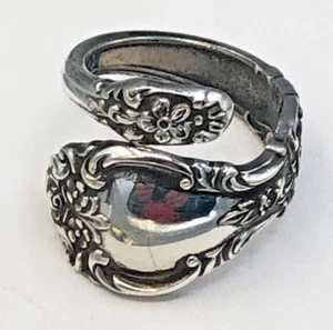 Delacourt by Lunt Sterling Silver Spoon Ring, gently used - Picture 1 of 4