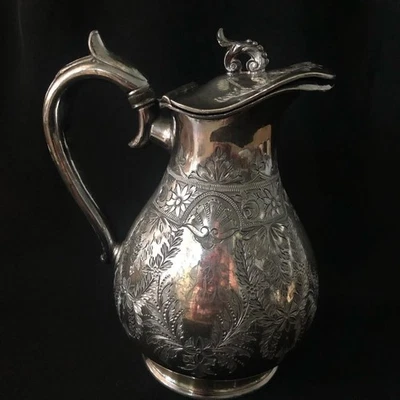Jarra de lechero inglesa plateada vintage enchapada en plata patrones de cartera del siglo XIX Foto 1 de 4