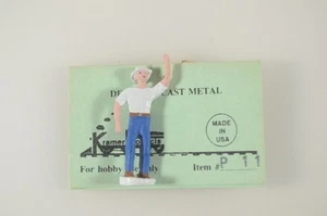 Kramer Products O Cast Metal Waving Workman Figure - P11 - Picture 1 of 1