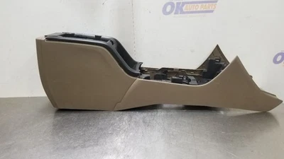 18 2018 GMC CANYON FRONT FLOOR CENTER CONSOLE BASE BROWN - Image 1 of 4