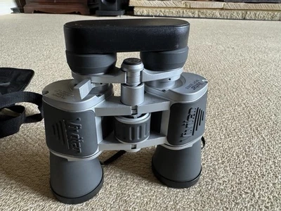 Vivitar 9x-27X50 zoom Binoculars - Image 1 of 4
