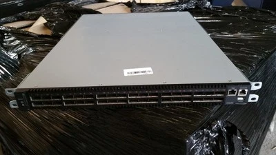 IBM 45W6288 Mellanox IS5030/5 36-port Non-blocking Managed 40Gb/s Switch - Image 1 of 4