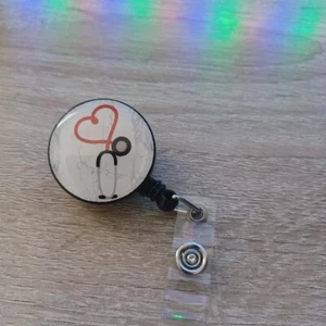 Medical ID Badge Retracting Clip Heart Stethoscope Metal Clip Nurse Doctor MA PA - Picture 1 of 2