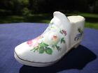 CHAUSSURE DECORATION MINIATURE OS ANGLAIS PORCELAINE ROSE ROSES BLANCHES