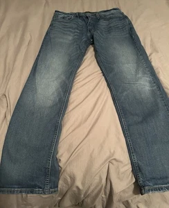 Pantalones de mezclilla de pierna recta Levi’s 559 para hombre talla 34x31 - Imagen 1 de 7