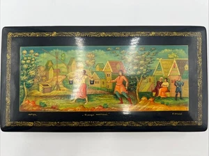 Vtg Mastera Black Laquer Russian Jewelry Box W/ Red Laquer Street Of Moscow - Picture 1 of 10