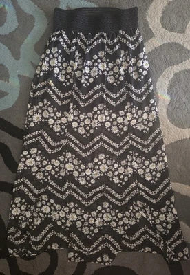 Juniors Long Sunflower Skirt Medium  (7-9) - Image 1 of 3