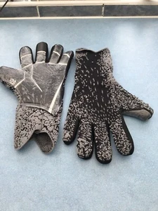 Goalkeeper Gloves URG 2.0 New Grey And Black Adult one size - Picture 1 of 1