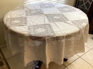 Tablecloth White Patchwork Cut-Out With Floral Design 66" Round Vintage - Read - Picture 1 of 7