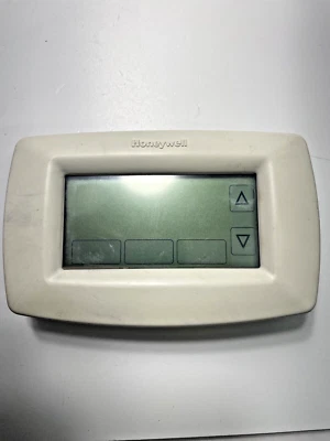 Honeywell RTH7600D1006 7 Day Programmable Thermostat With Touchscreen - Image 1 of 4
