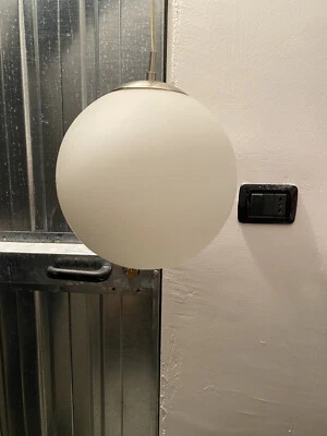 Lampadario Moderno a forma Di Bulbo - Immagine 1 di 4