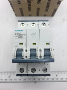 SIEMENS 5SY4318-7, Leitungsschutzschalter, Serie 5SY4, 15A, 3-polig, 400V AC, 0558G - Bild 1 von 6