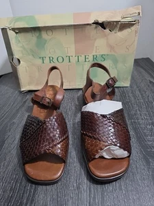 Trotters Joyce Brown Tonal 7 W Womens Shoes - Picture 1 of 12