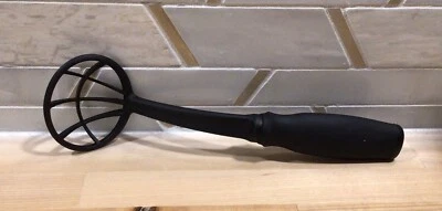 Pampered Chef Mix 'n Masher #2686 Black Nylon Mix N Chunk Retired Multi-purpose - Image 1 of 4