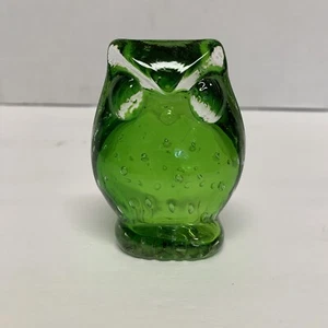 Vintage Norcrest Glass Owl Green Figurine Paperweight Controlled Bubbles - Picture 1 of 5