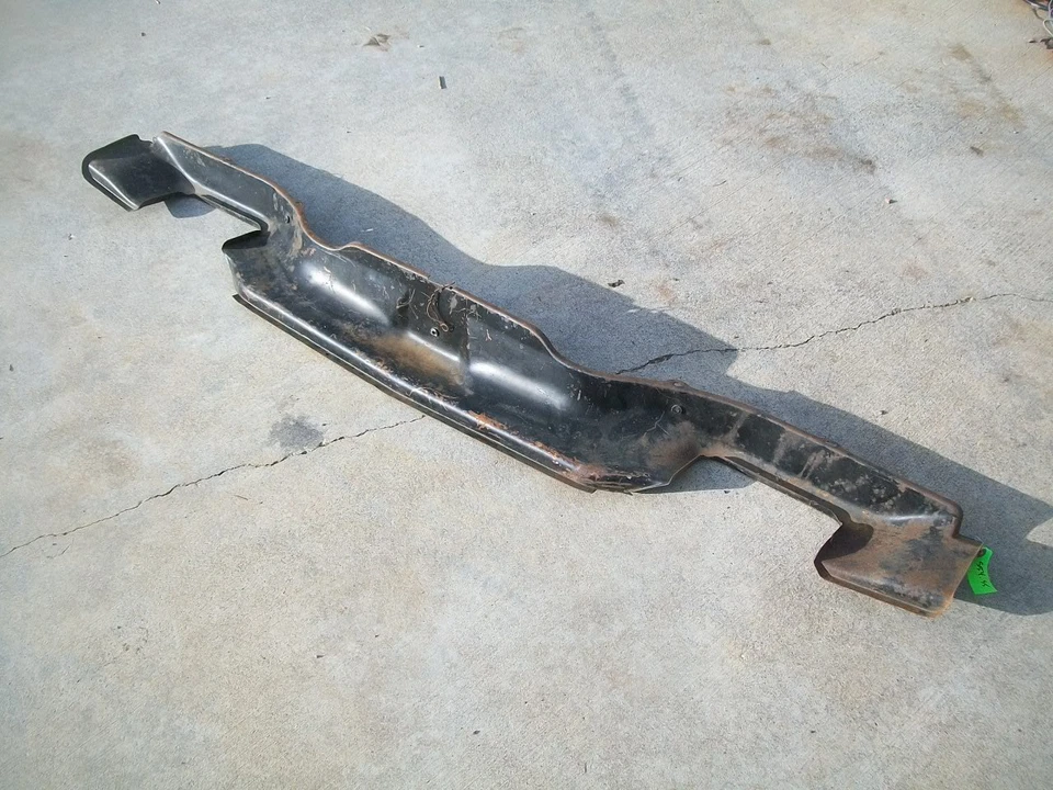 59 DeSoto Chrysler 1959 nuevo de stock MoPar radiador protector contra el polvo 1832722 tiroteo Windsor Foto 1 de 1